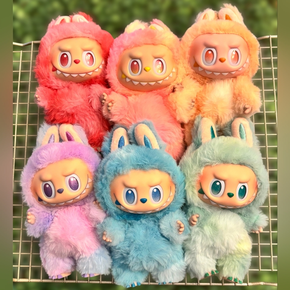 HAPPINESS - The Monsters Labubu Big Into Energy V3